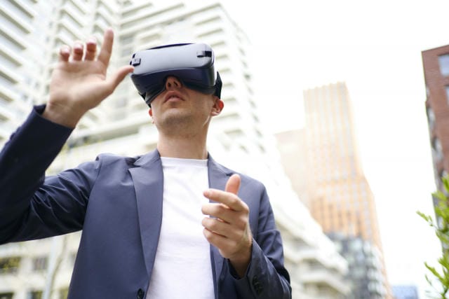 進化するエレクトロニクスの礎プリント基板が築く高密度高品質社会